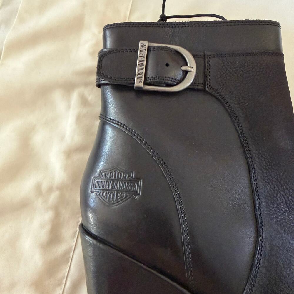 NWT Harley Davidson Black Leather Wedge Booties 4.5 In Wmns Sz 10 Biker Grunge - Picture 2 of 6